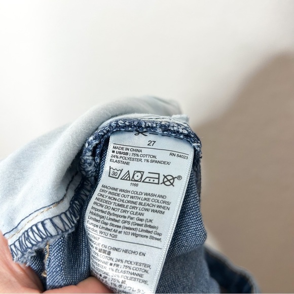 GAP Distressed Slim Straight Leg Girlfriend Mid Rise Jean 27 - Picture 9 of 9